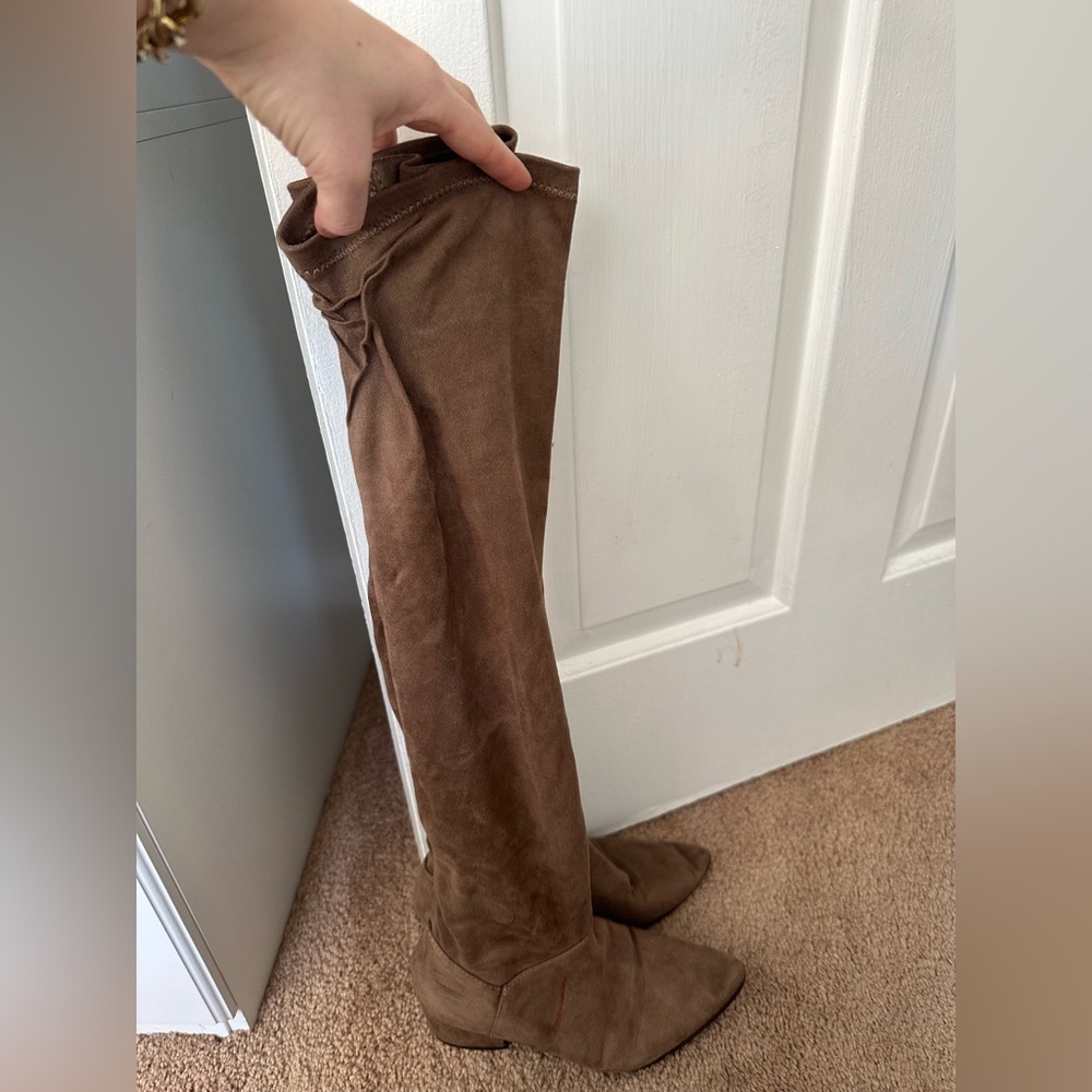 Steve Madden. over the knee suede boots. size 6